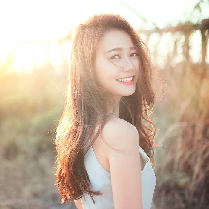 Học cô gái Hàn cách chăm sóc tóc đúng điệu và những điều cần tránh