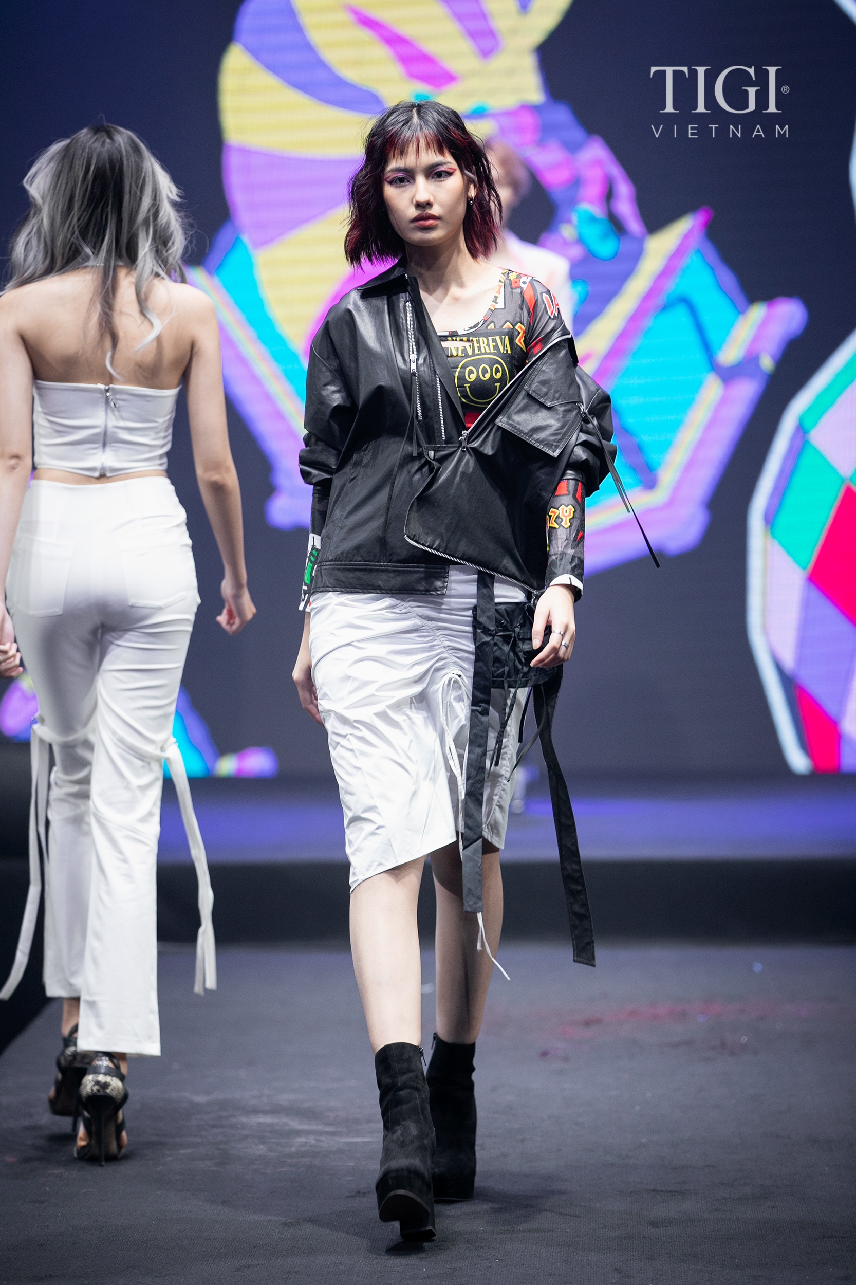 Reflection: Cơn sốt của thời trang tóc Việt Nam cuối năm 2020